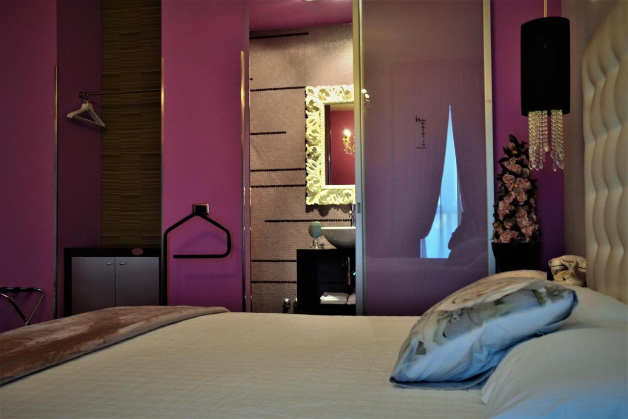 Hotel In - Lounge Room Cazzago  ภายนอก รูปภาพ