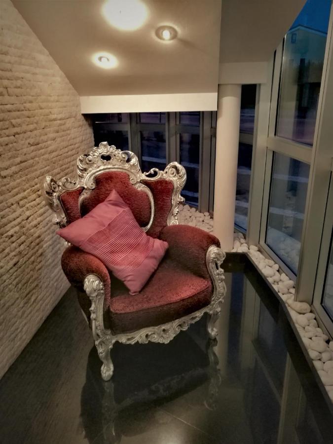 Hotel In - Lounge Room Cazzago  ภายนอก รูปภาพ
