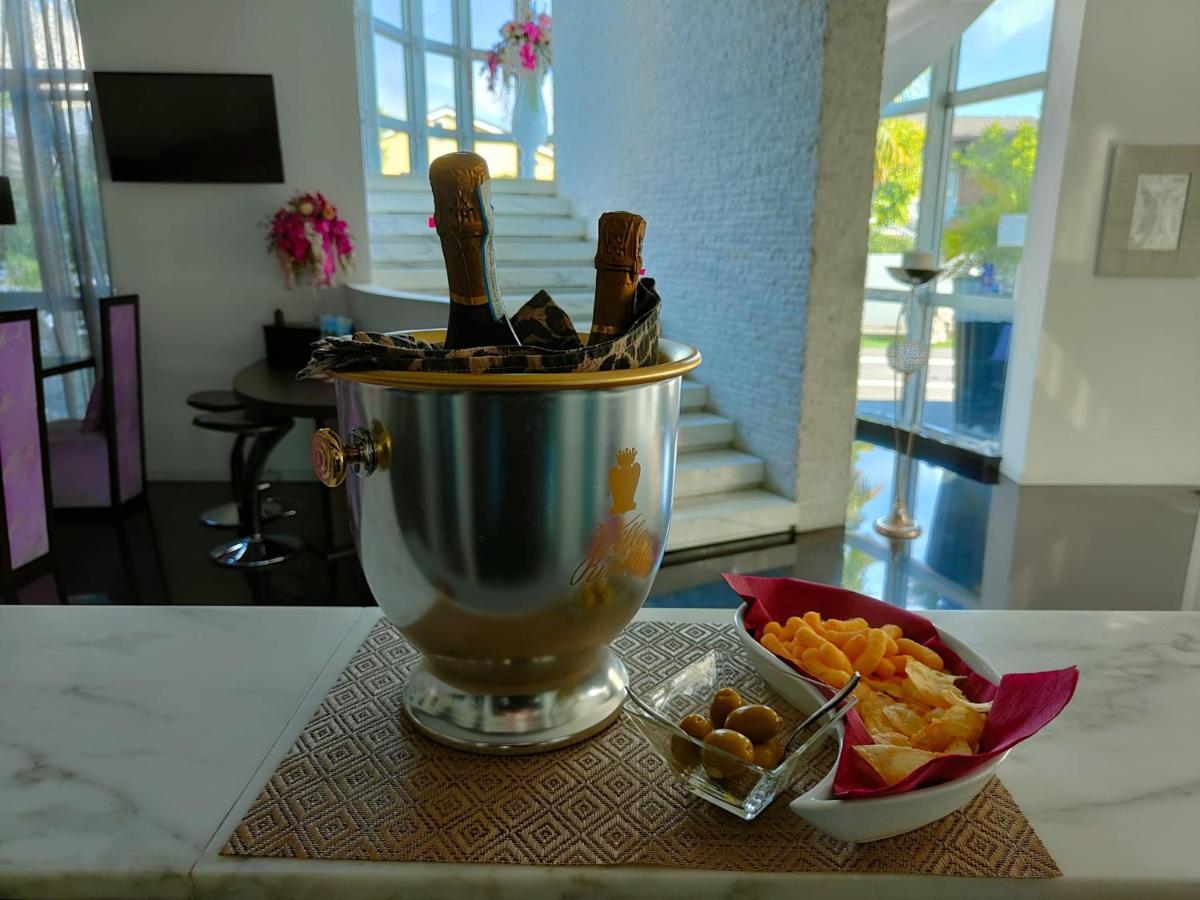 Hotel In - Lounge Room Cazzago  ภายนอก รูปภาพ