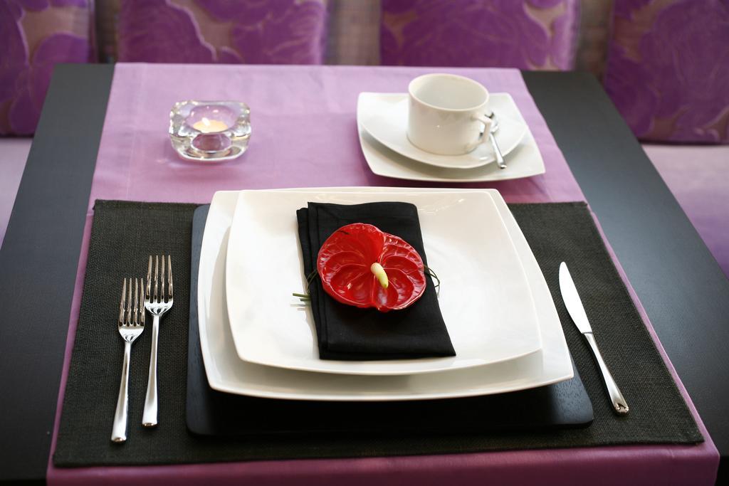 Hotel In - Lounge Room Cazzago  ภายนอก รูปภาพ