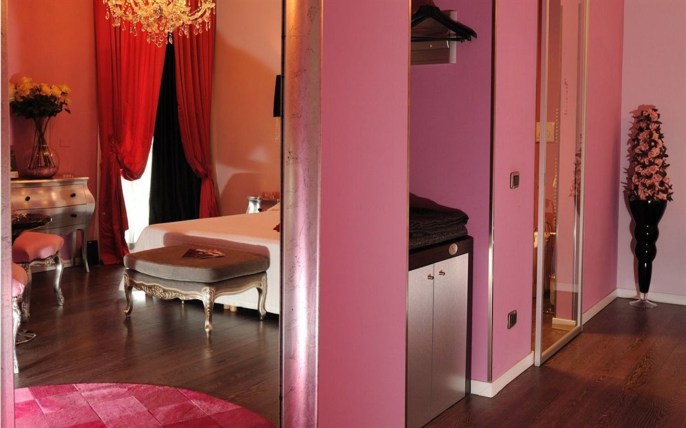 Hotel In - Lounge Room Cazzago  ภายนอก รูปภาพ