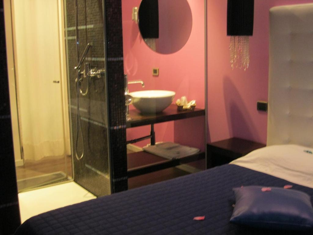 Hotel In - Lounge Room Cazzago  ภายนอก รูปภาพ